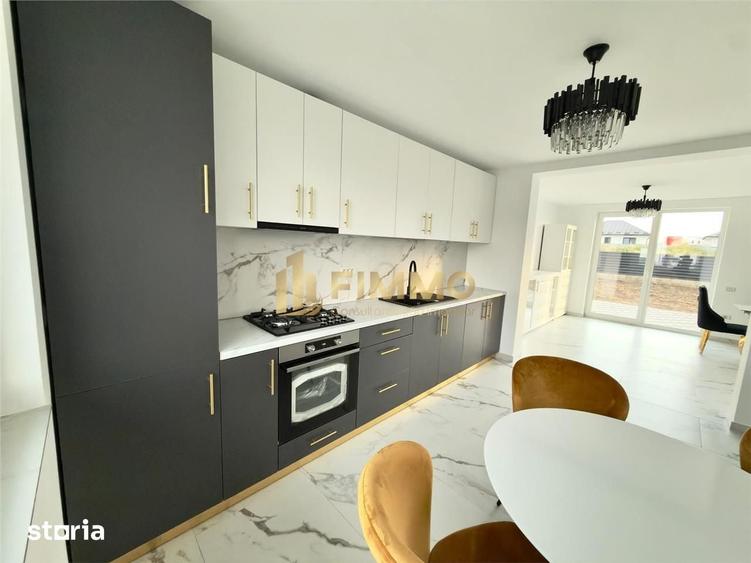 Casă cu 4 camere cu Teren 350 Mp în Central