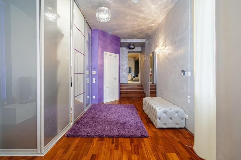 Casă individuală cu 19 camere cu Piscina în Pantelimon