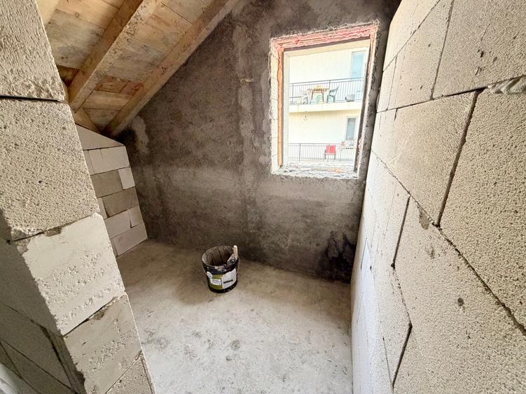 Casa deosebita P+1+M. Strada asfaltata. Constructie noua. - 17