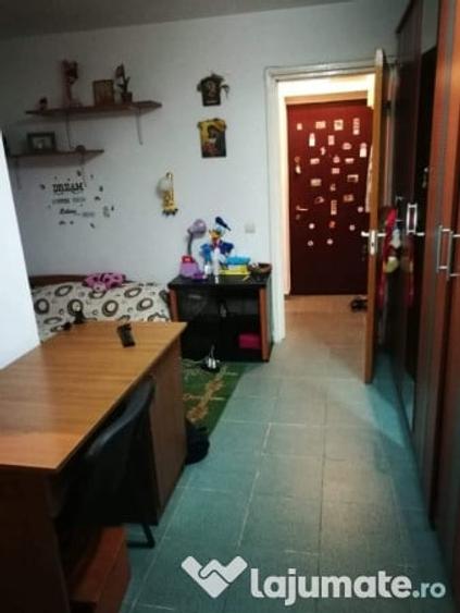 Proprietar. La METROU Costin Georgian, Garsoniera Etaj 2/4 - 7