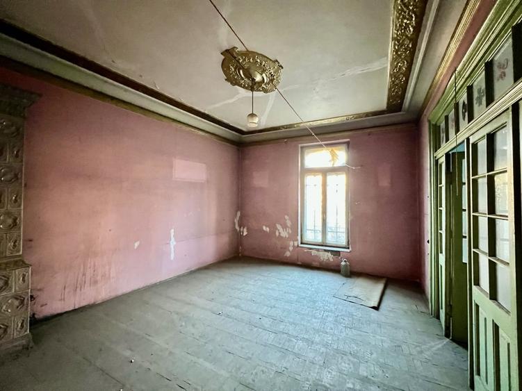 Imobil 2185 mp Centrul Istoric Piata Unirii 500 mp teren vitrina 19 m - 7