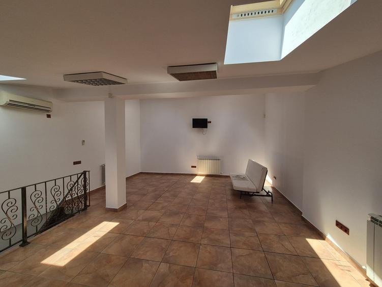 B-dul Gloriei, imobil P+1, pentru birouri, comercial - 20