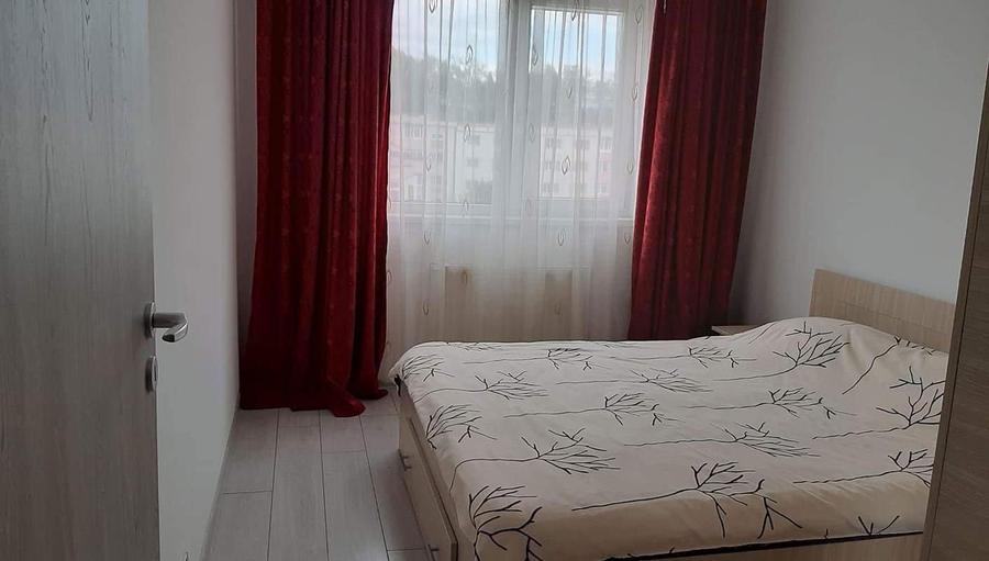 Spre inchiriere apartament 3 camere in bloc nou cu lift - 2