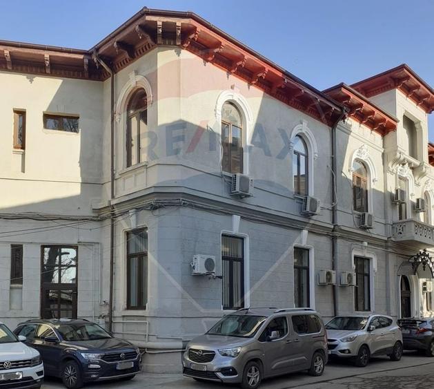 Spatiu de birouri/comercial -  parter+demisol /P+E+M, 360 mp, Unirii - 10