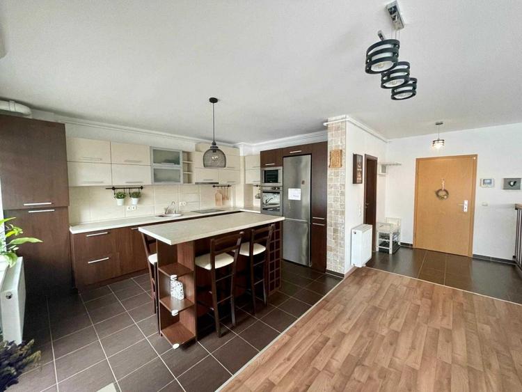 Duplex de 3 camere -Tractorul-Coresi ( 2 locuri parcare si boxa) - 3