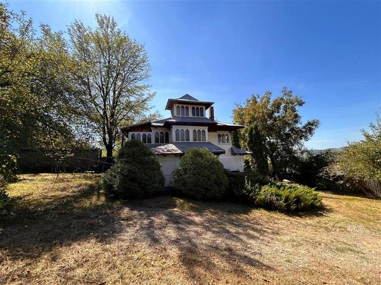 Oportunitate de investitie - 40.000 mp - constructii si teren - 3