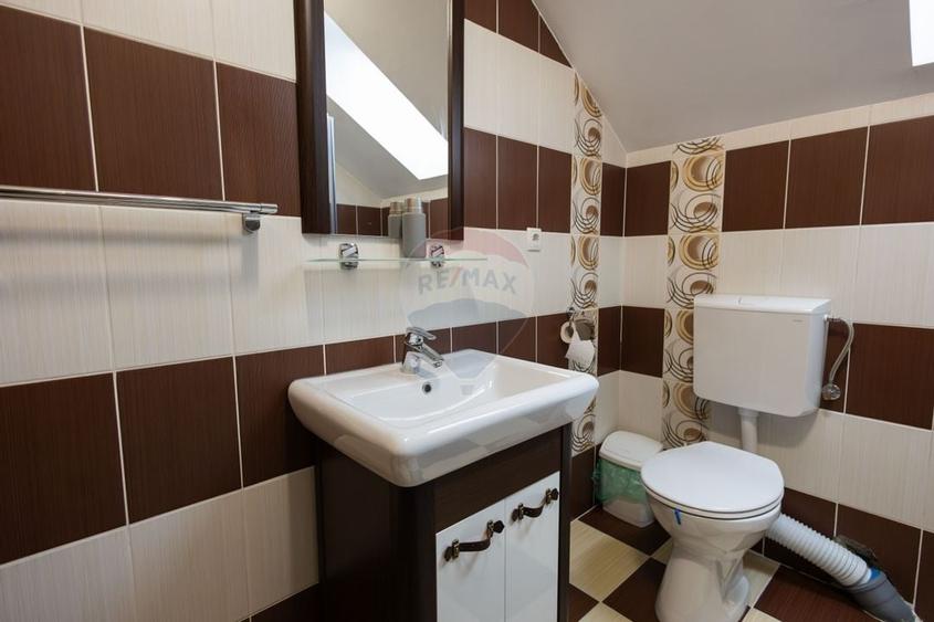 Casa spatioasa de vanzare - 39