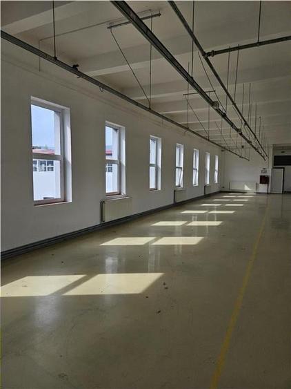 Spatiu Industrial - 3500 mp - Productie - Depozitare - Office - 37