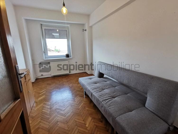 Apartament cu 4 camere decomandat în Decebal
