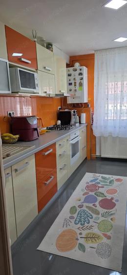 Vand apartament 3 camere - 1