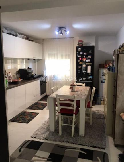 Apartament 4 camere decomandate 95mp in 1Mai, zona Sara Apartament 4 camere decomandate 95mp in 1Mai, zona Sara