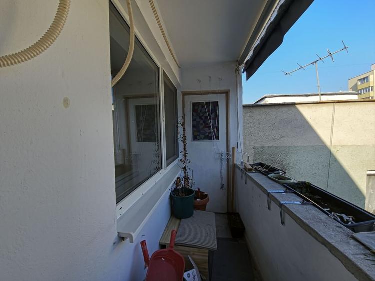 Apartament cu 3 camere, decomandat, zona Primaverii, Manastur - 14