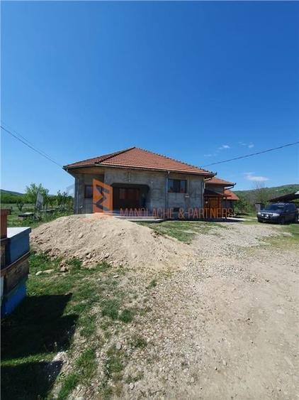 EXCLUSIVITATE! Casa cu teren zona Parscov - 8