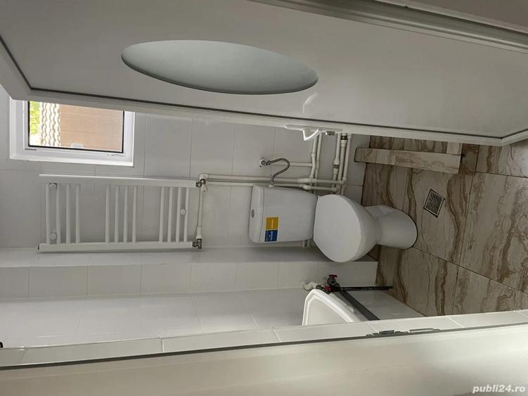 Inchiriez o camera cu baie - 4