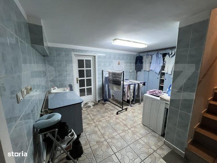 Casa de vanzare, pretabil pentru pensiune/azil, 7 camere, 420 mp, Bist - 3