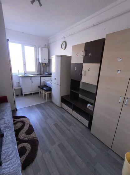 Inchiriez mini garsoniera, 15mp, Craiter, 1250 lei - 2