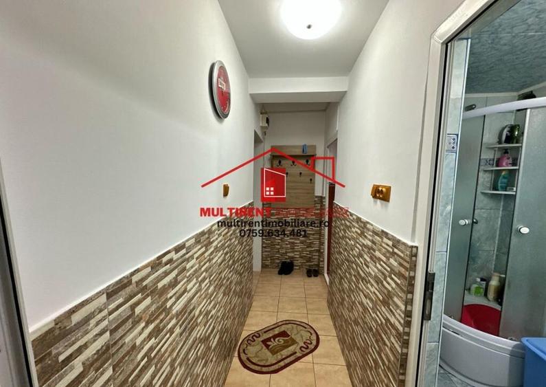 De vanzare Apartament 3 camere, strada Neptun, etaj 2 46.000 EUR - 1