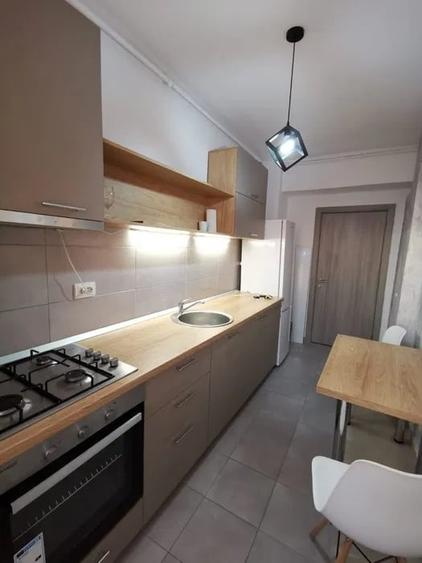 Garsoniera, decomandata, 40 mp, centrala, ac, balcon, metrou, Aparatorii Patriei - 4