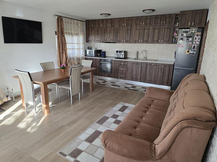 Casa moderna cu etaj in Frumuseni 202 mp, mobilata si utilata - 2