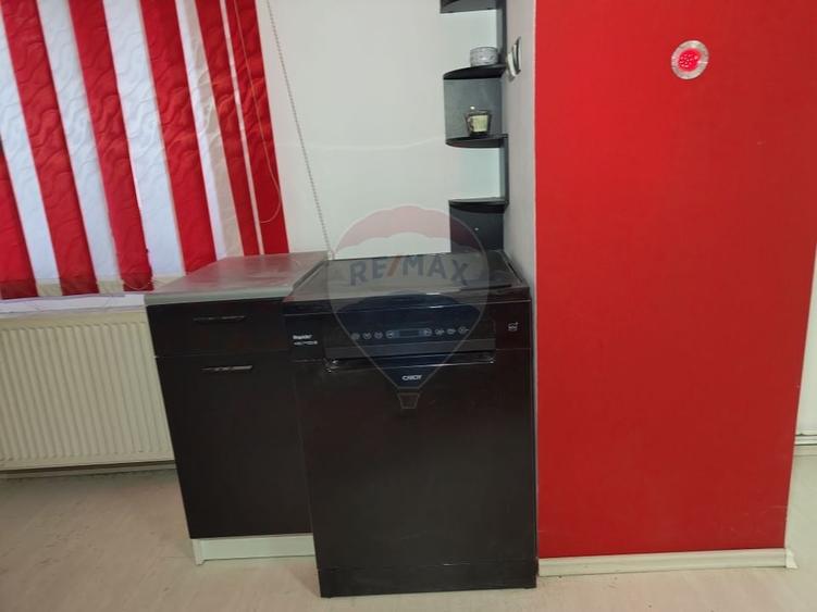 Casa de vanzare cu teren de 2175 mp,anexe si livada generoasa | Mailat - 10
