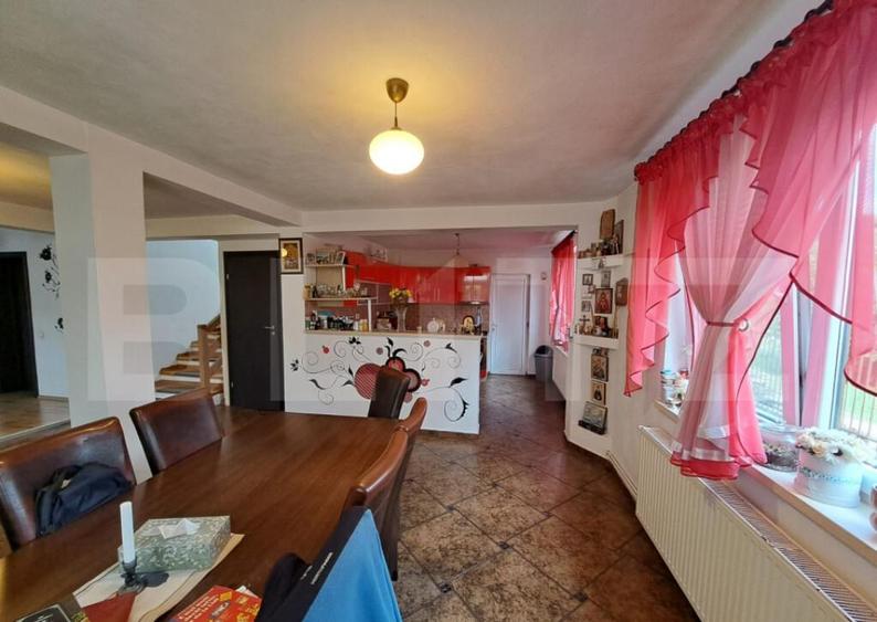 Casa 330 m2 teren 1210 m2 ideala pentru locuin? - 29