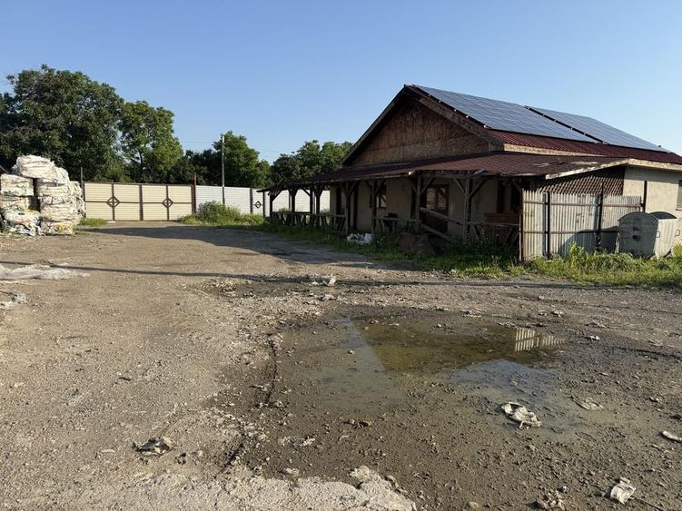 Teren intravilan curti constructii Autostrada A7+casa de locuit - 5