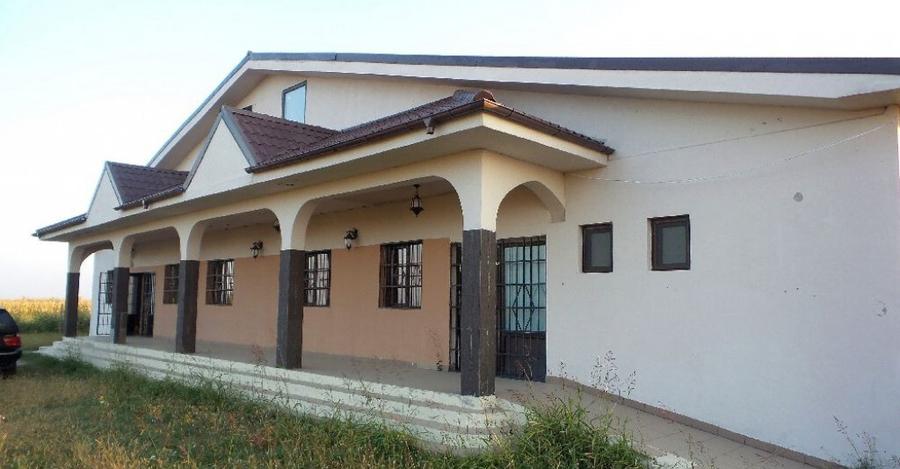 Spatiu Comercial (Botarlau drum Expres Focsani - Braila) - 2