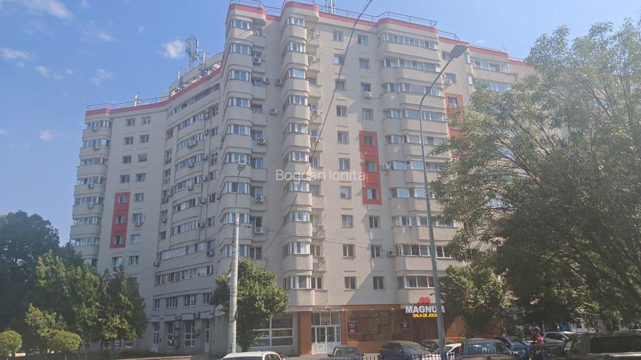 Apartament cu 3 camere semidecomandat, mobilat în Brâncoveanu