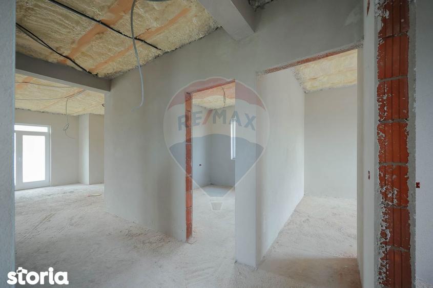 De vanzare casa semifinisata cu 3 camere, 455 mp teren, in Cihei - 10