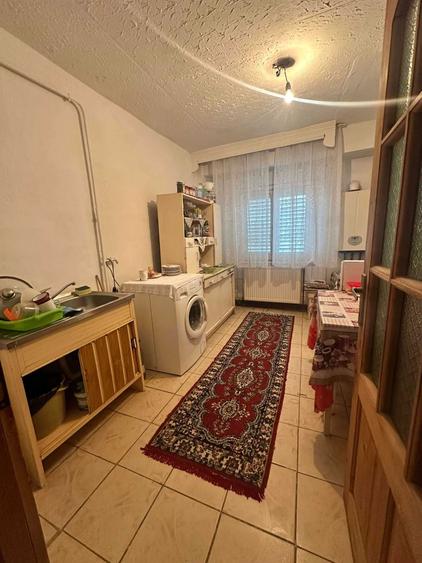 proprietar vand apartament 2 camere - 3