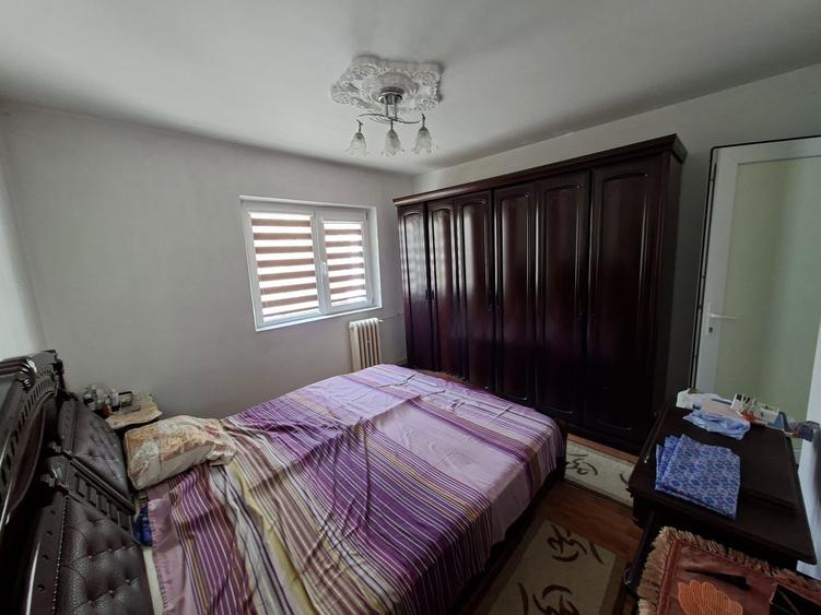 Apartament 2 camere et. 1 Carol Davila decomandat, confort 1 + Garaj. Proprietar - 7