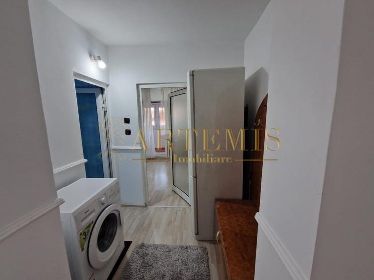 Apartament de 2  camere, decomandat,56 mp., zona Independentei. - 6