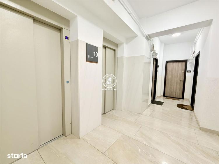 Apartament 3 camere tip penthouse Petru-Poni - 2