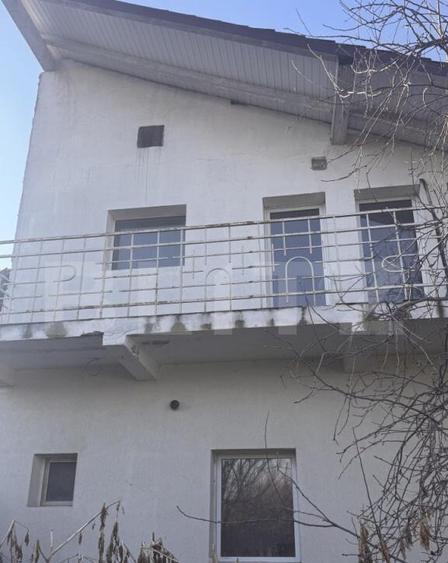 Casa individuala, 7 camere, 217 mp, 624 mp teren, zona Frate - 12