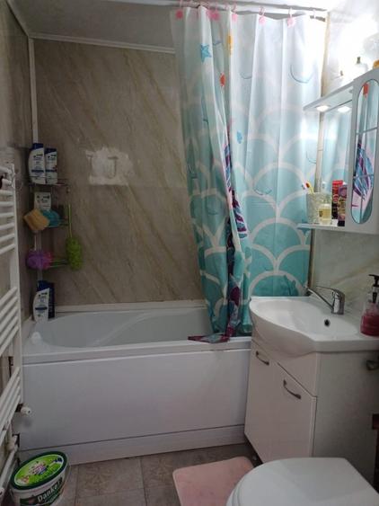 De vânzare – Apartament 2 camere, zona Casa de Cultură - decomandat - 7