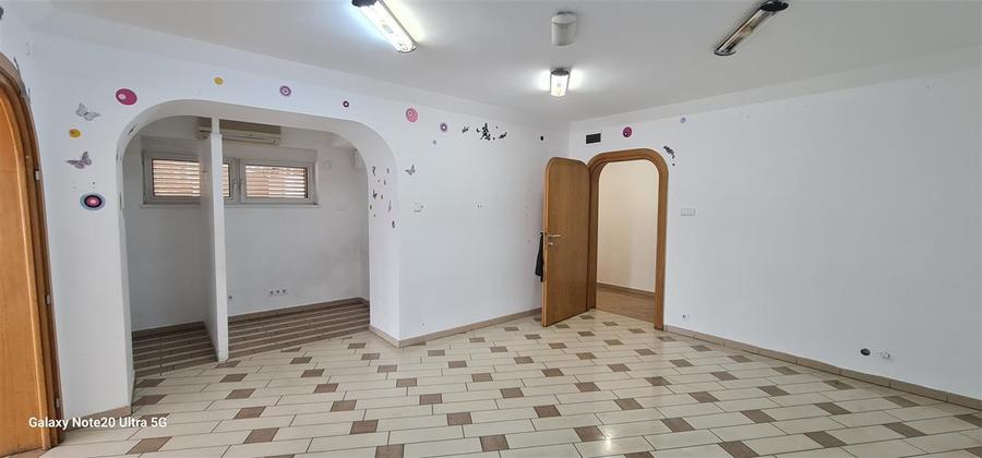 Spatiu UTA la Principala- C.A.Vlaicu terasa proprie in fata - 3