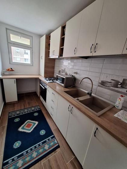 Inchiriez apartament 3 camere! - 3