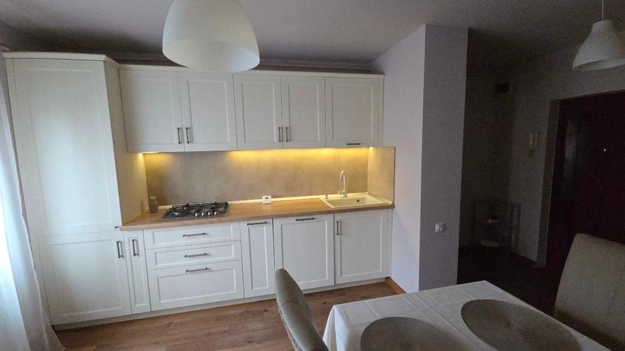 Apartament spatios si modern de inchiriat - 6