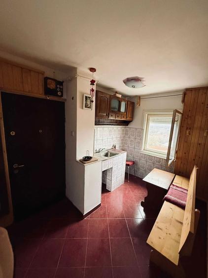 De vanzare Garsoniera Geoagiu BAi - 2