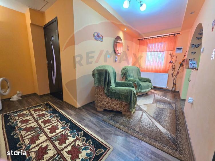 Casa pe strada Prefect Vasile Molovan- Tarnaveni - 18