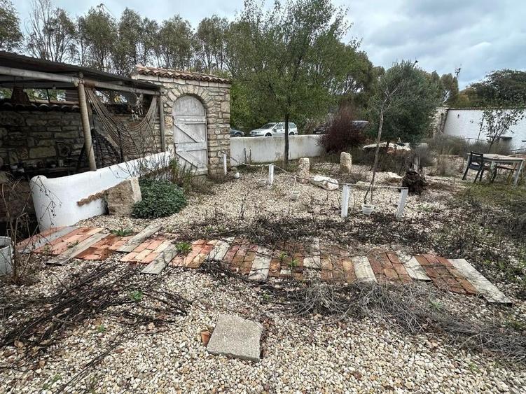 2 Mai - la 4 minute de plaja - pensiune 8 camere, finalizata 60% - 11