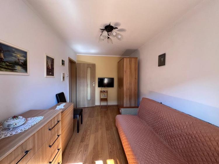 Apartament 3 camere - ideal pentru studente/colege, zona linistita si sigura - 9