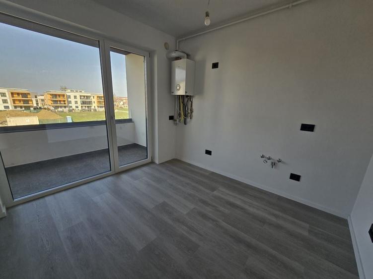 Langa Penny. Suprafata generoasa. 2 Locuri de Parcare. - 2