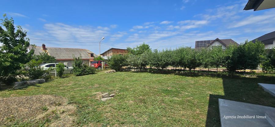 Casa noua cu etaj, zona Rediu - 3