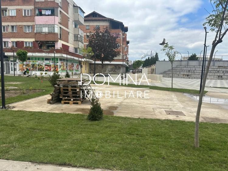 Inchiriere spatiu comercial situat in Rovinari - centrul pietonal - 6