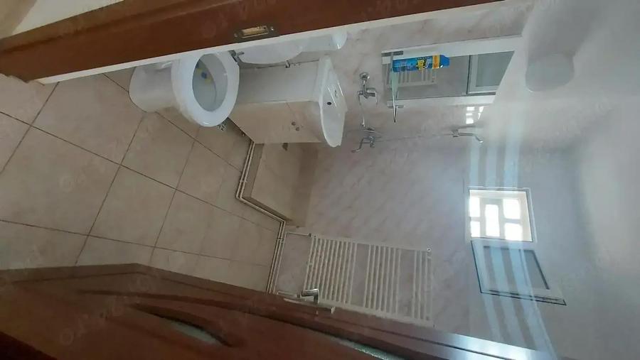 Inchiriez apartament 2 camere - 4