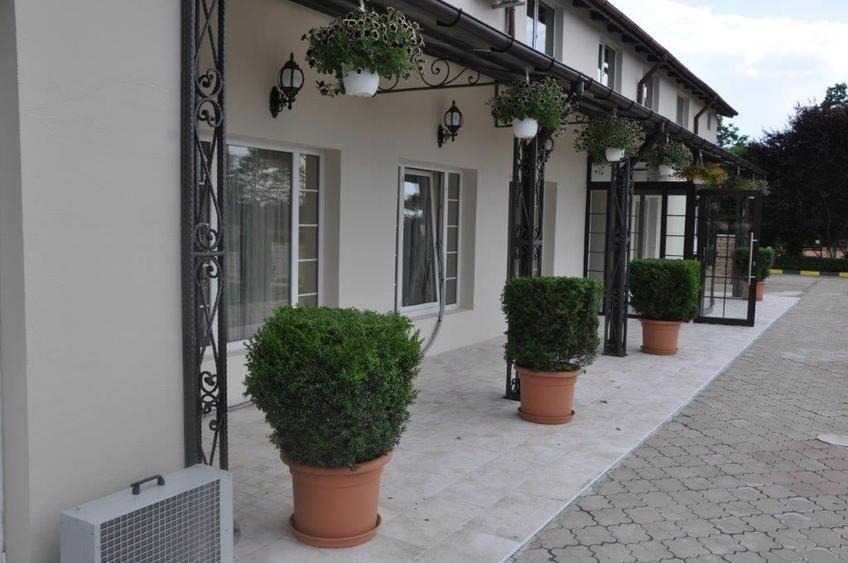 Afacere la cheie >Complex Saloane de evenimente\Cazare\Restaurant - 8