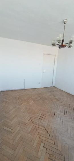 Apartament 2 camere, 45mp + 8mp balcon, etaj 5/10, zona Dambovita - 2