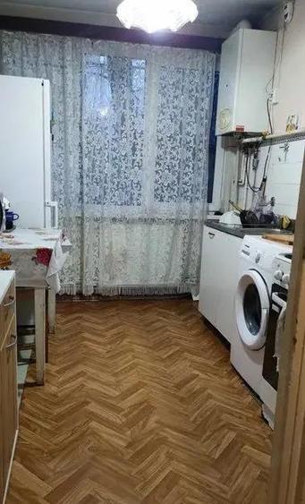 Cornisa - Inchiriere ap. 3 camere + garaj - Str. Mihai Viteazul - 3