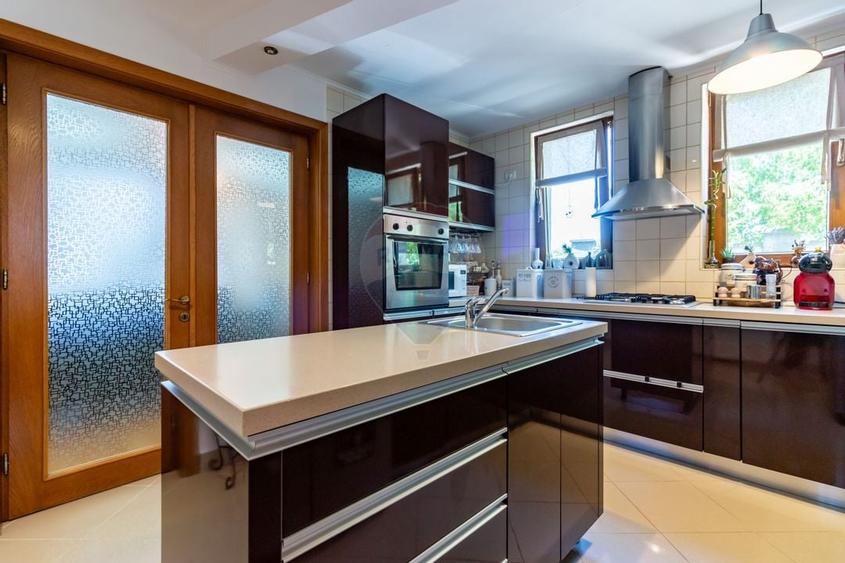 Casă / Vilă de vanzare in Corbeanca, str. Laguna albastra, langa lac - 7